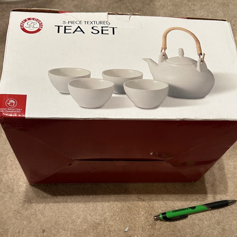 White Textured Tea Set